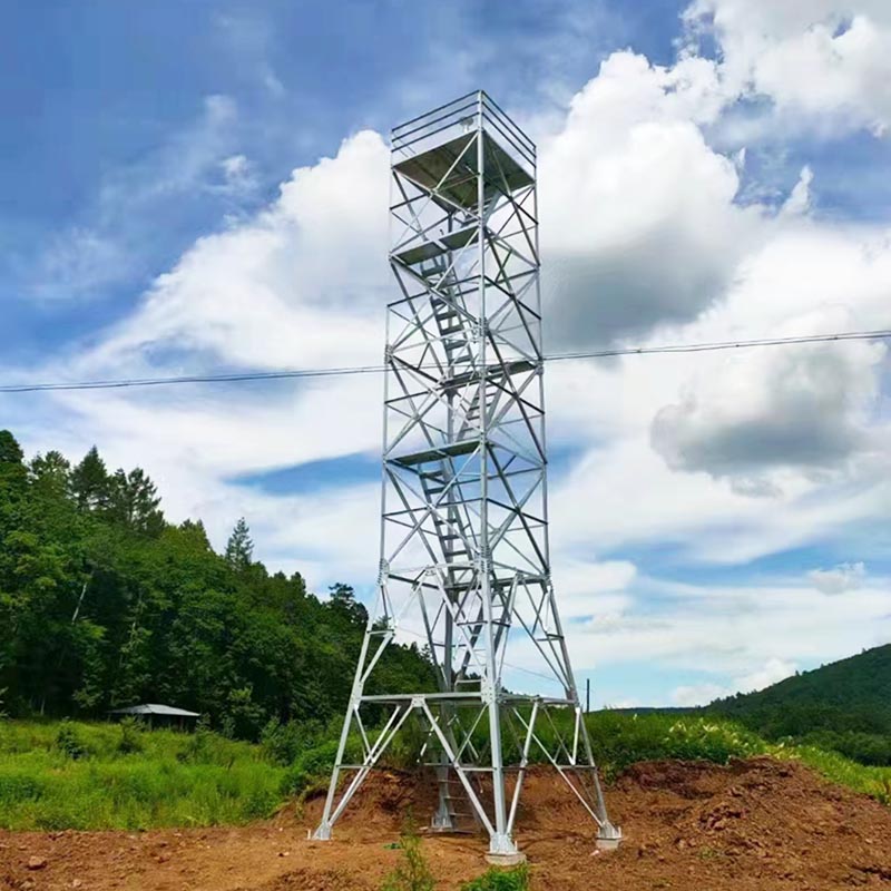 Gaisro stebėjimo vaizdingos vietovės apžvalgos bokšto stebėjimo bokštas